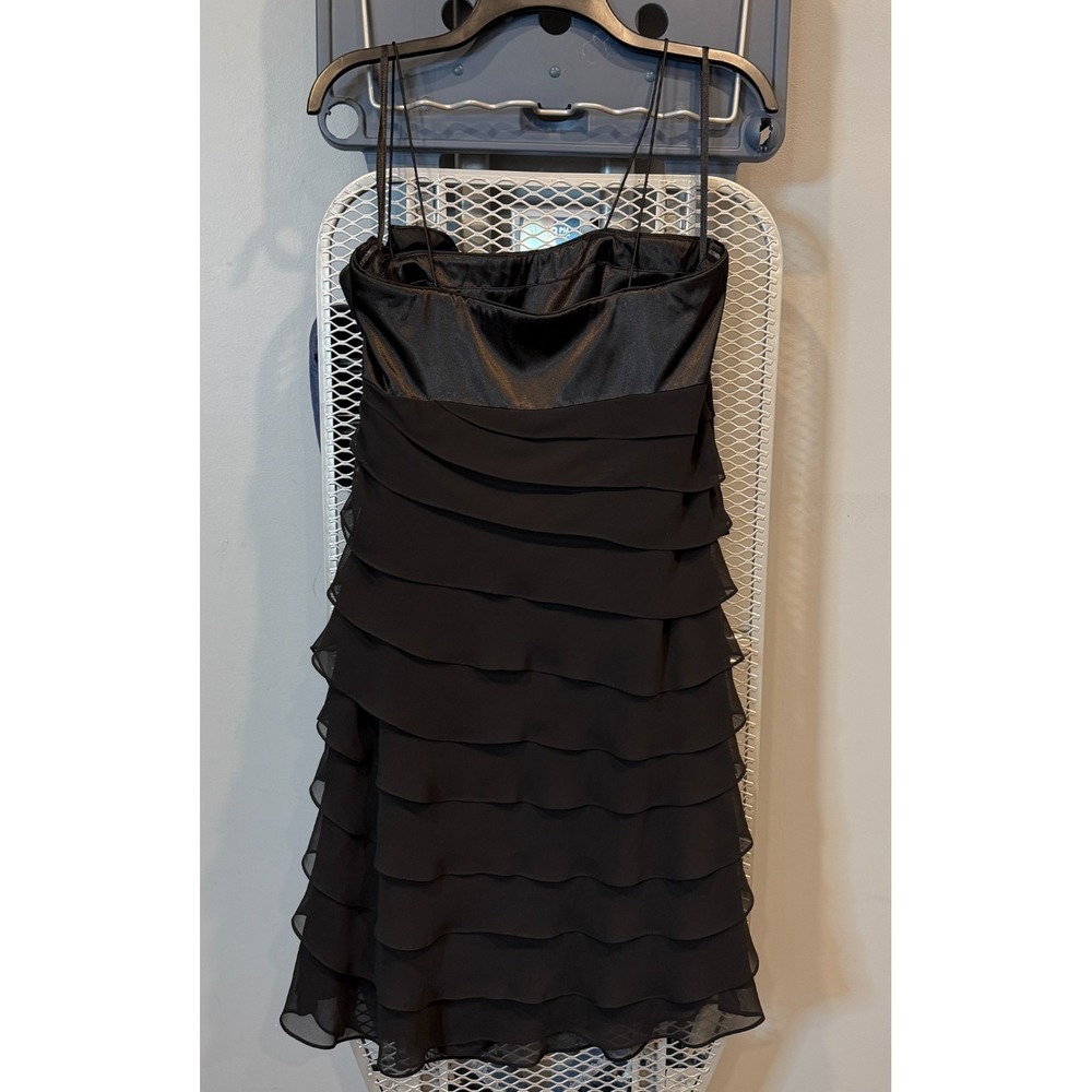 White House Black Market Dress Women 12 Cocktail Ruffle little black dress prom - Picture 2 of 9